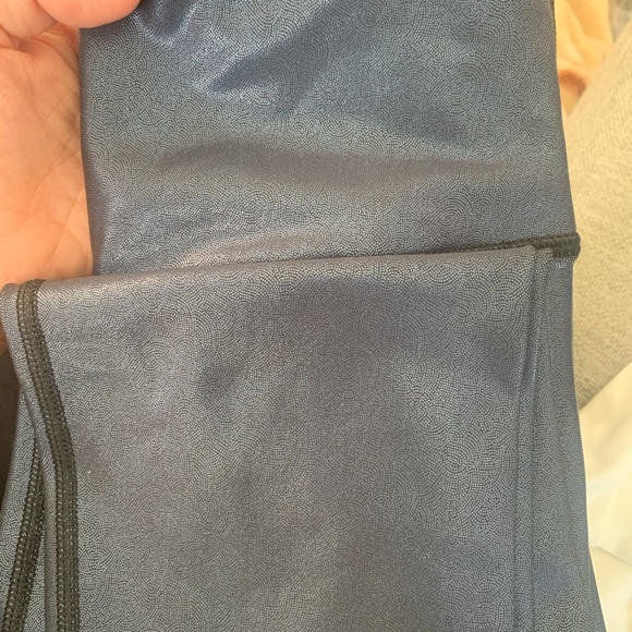 New Solidcore high shine legging & bra set - Picture 6 of 9